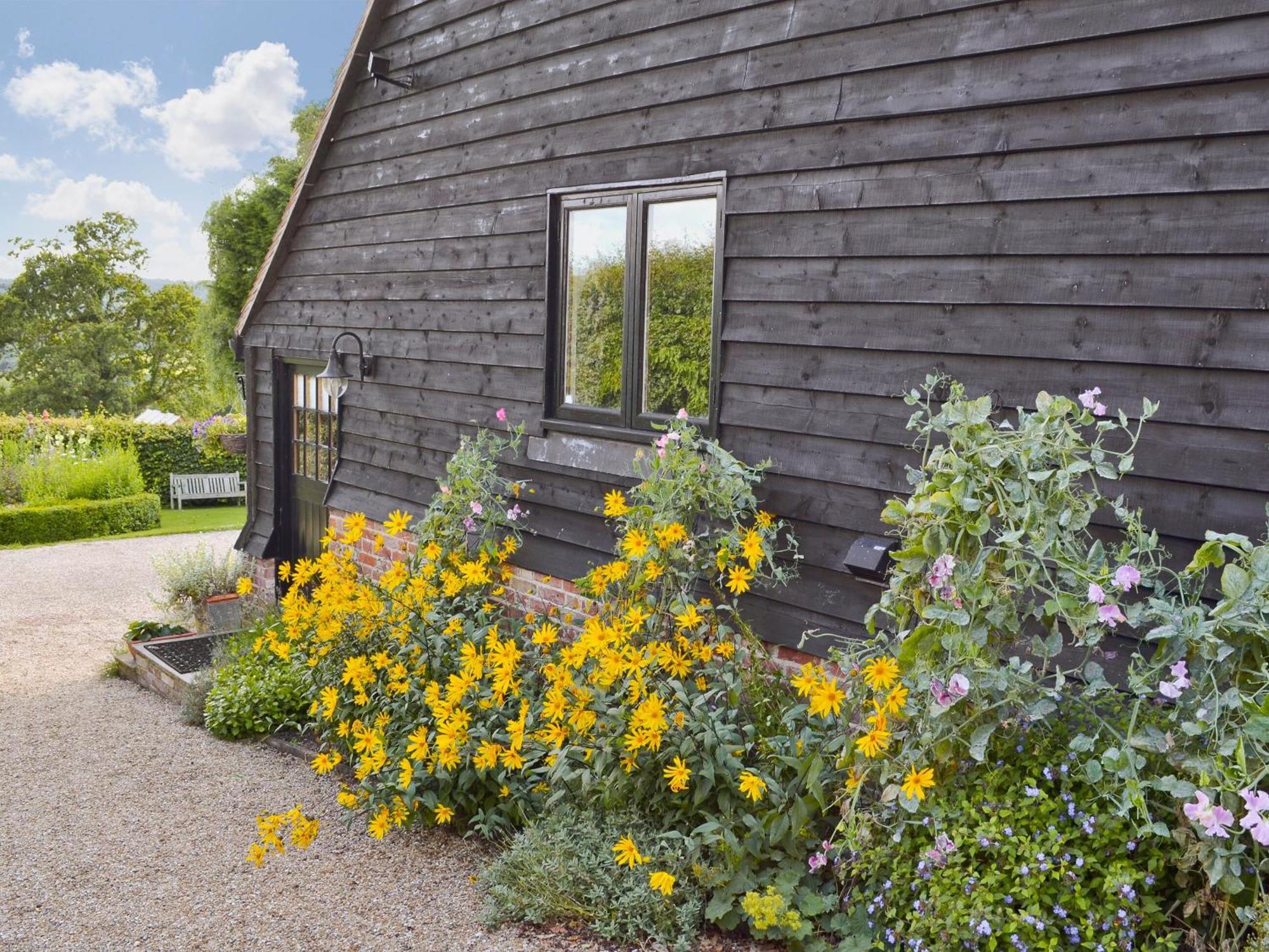 Villa Mount House Barn à Burwash Extérieur photo